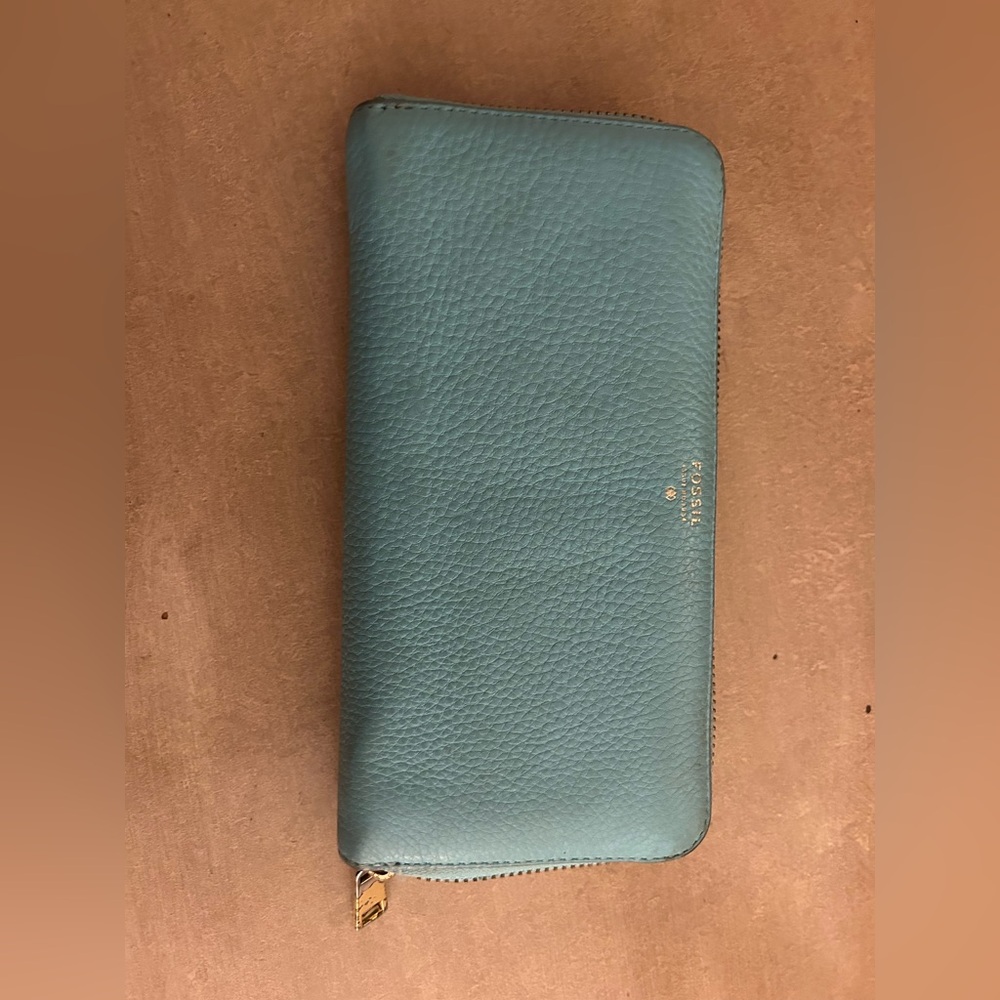 Fossil Blue Leather Zip Wallet